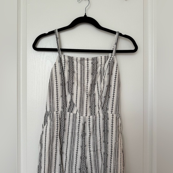 2/$20 ✨NWOT Old Navy Linen Jumpsuit Cropped White Black Size MP - Picture 5 of 7